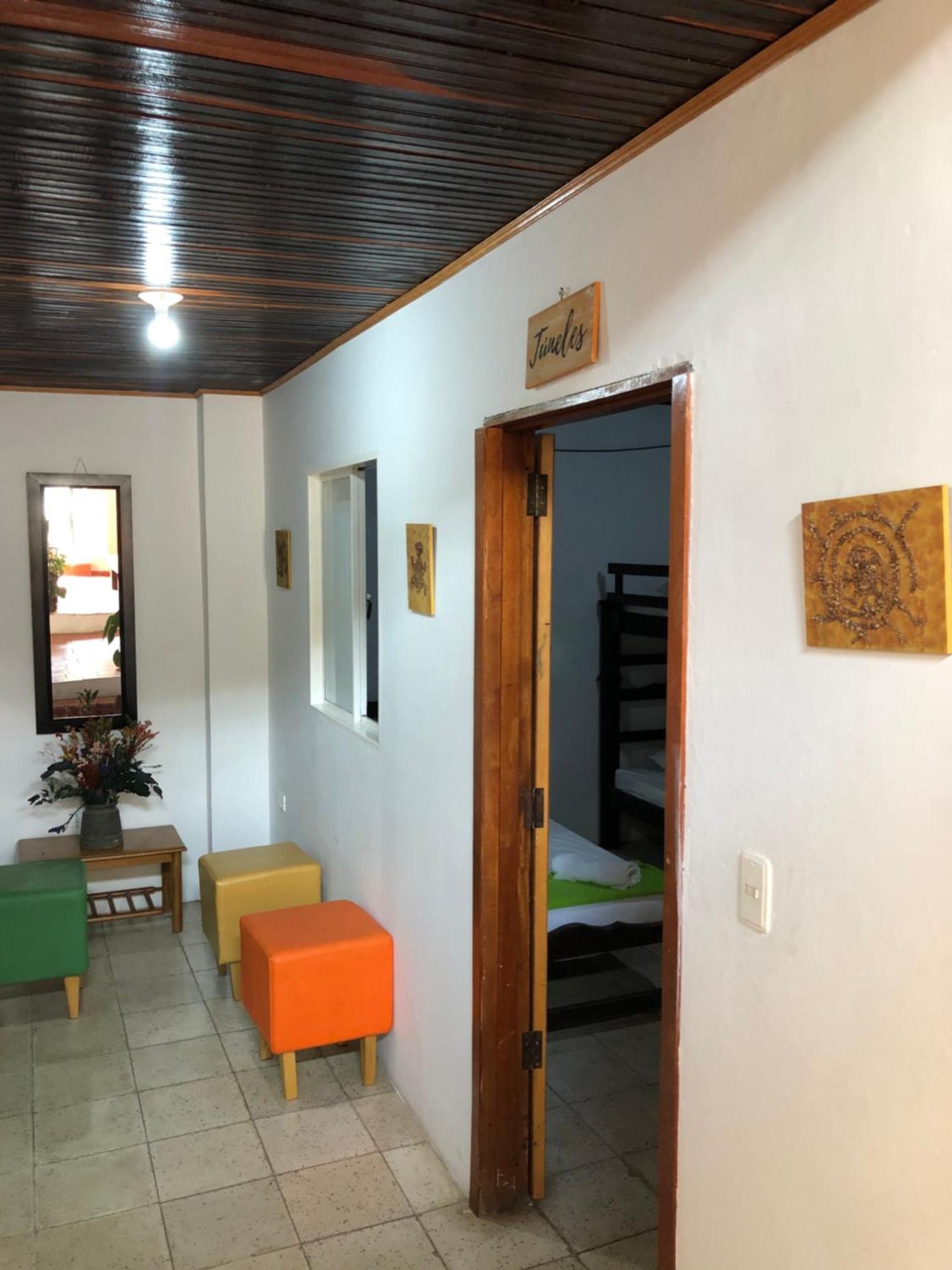 Hospedaje Los Capuchinos Socorro Exterior foto